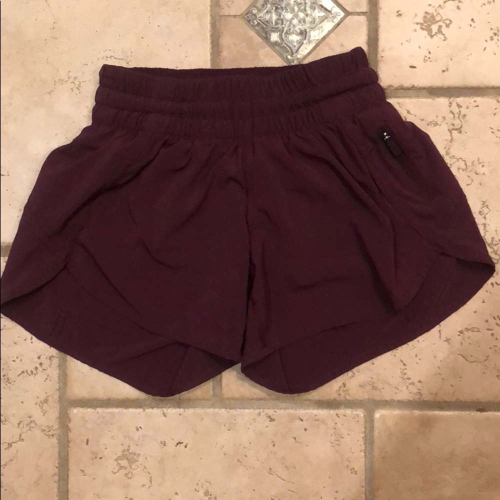 Lululemon tracker short V, 4” inseam